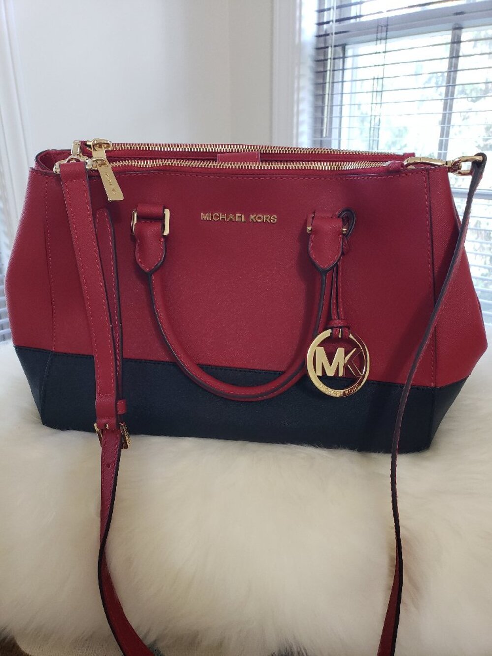 Michael kors satchel/crossbody